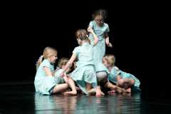 Přehlídka scénického tance Příbram 2019 - Tanlalé s choreografií Pružinky