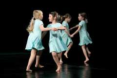 Přehlídka scénického tance Příbram 2019 - Tanlalé s choreografií Pružinky